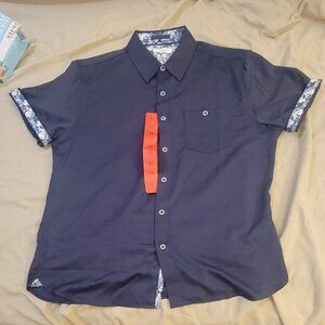 Age of Wisdom Men's Premium Collection Button-up Shirt new W/Out tags